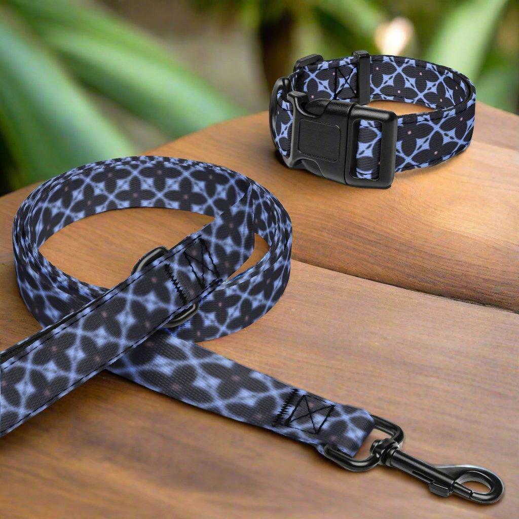 Dog collar & leash - Weird Wembley's Leashes & Collars 